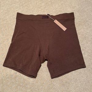 SKIMS Boyfriend Boxer-Oxide (NWT)